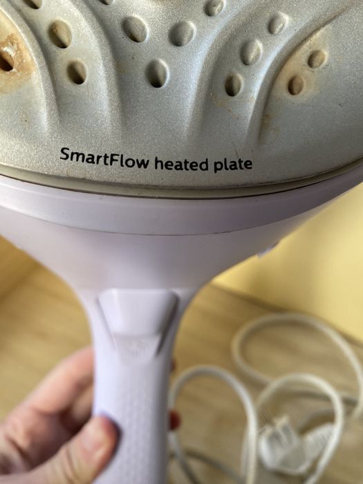 Уред за вертикално гладене Philips