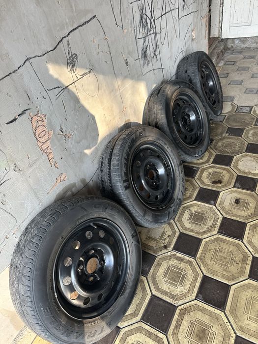 Резина с дисками r15