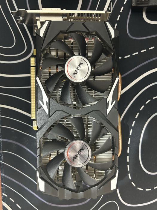 Продам видеокарту Rx 580 8 gb