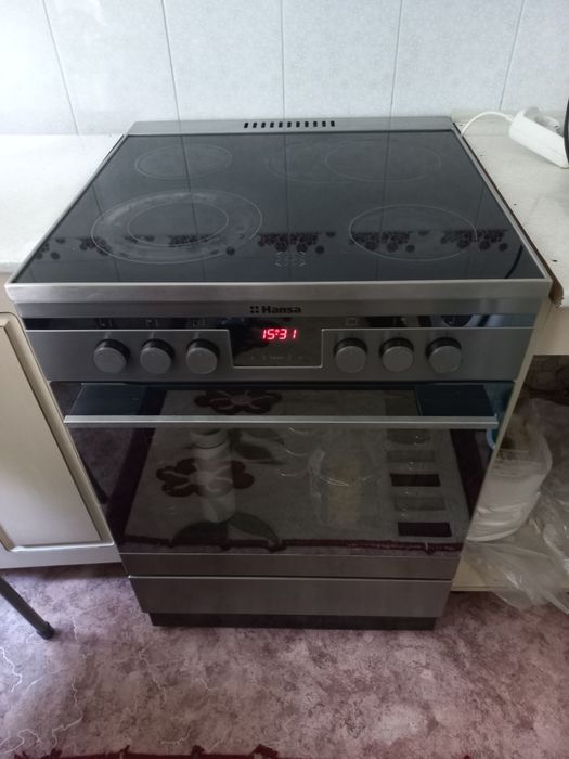 Продам плиту Hansa, ханса