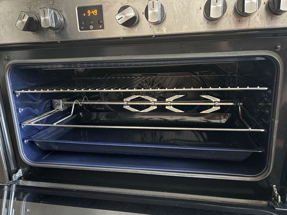 Продам газовую плиту