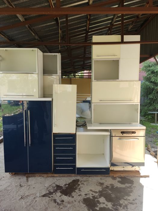 СРОЧНО ! Продам кухонный гарнитур