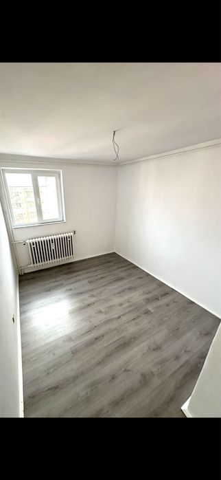 Garsoniera Renovata la Cheie