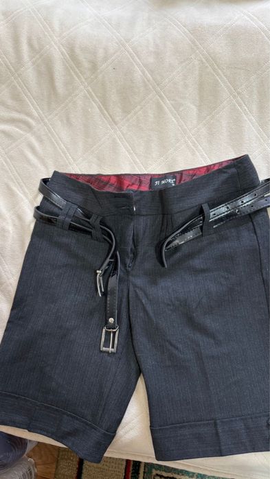 Женские шорты с ремнем