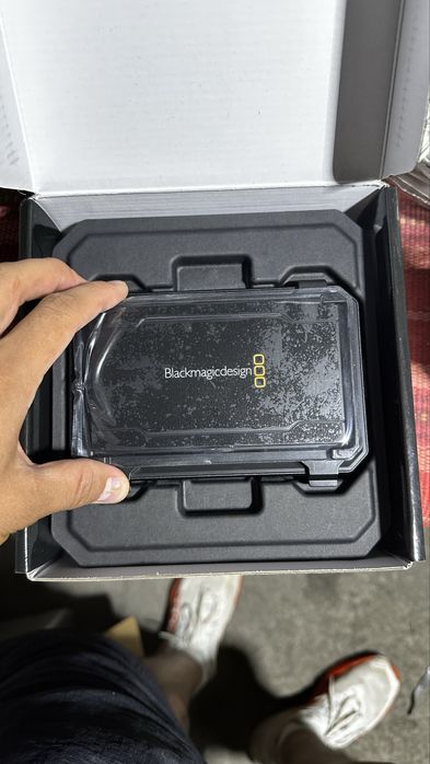 Blackmagic pixis monitor