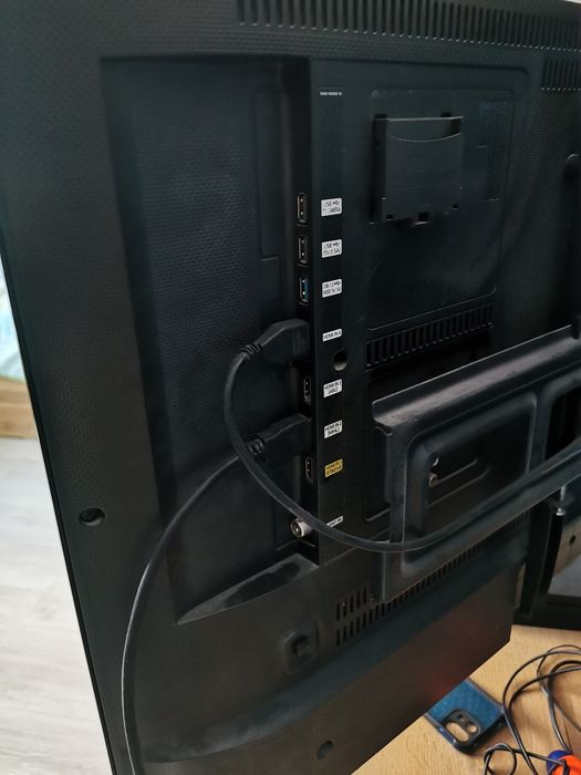 Телевизор Samsung UE40JU6440W