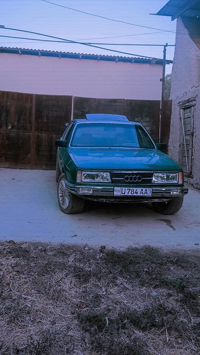 Audi 100 c2 holati zor