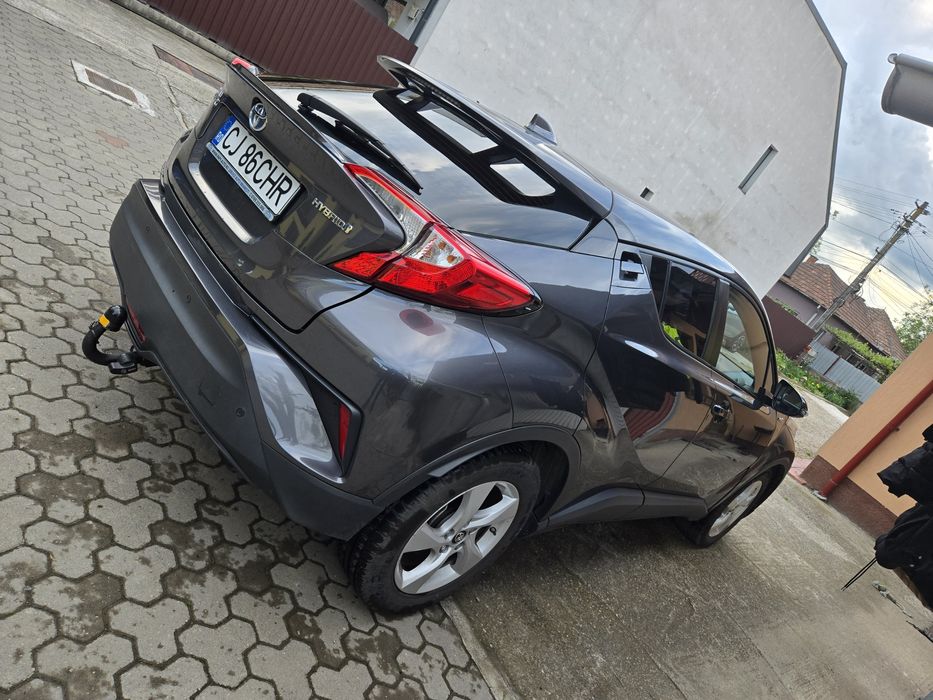 Toyota chr hybrid