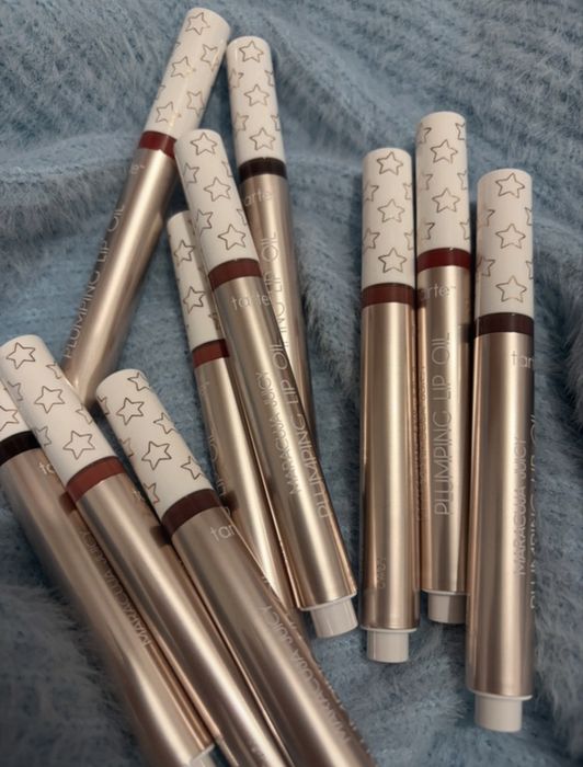 Stoc 30 produse de buze tarte