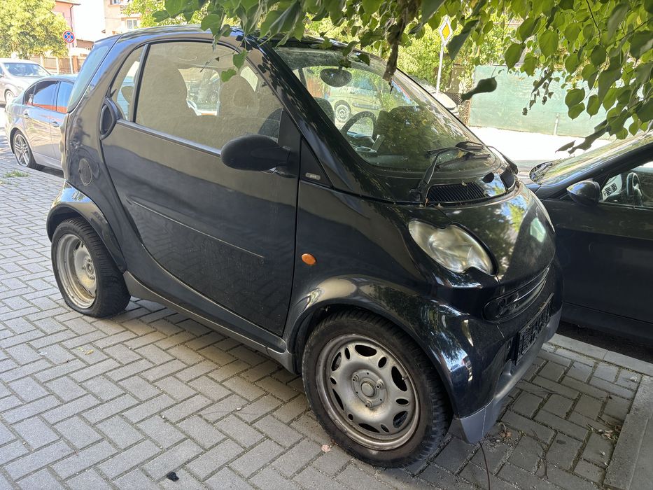 Смарт  форту 700 бензин. За части.