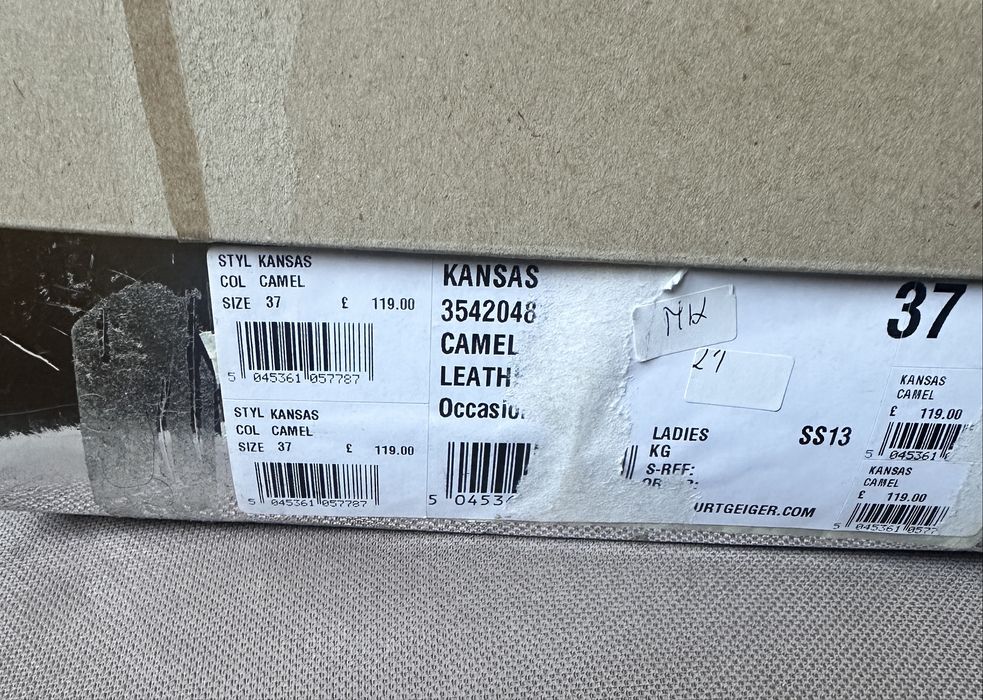 Kurt Geiger сандали на висок ток