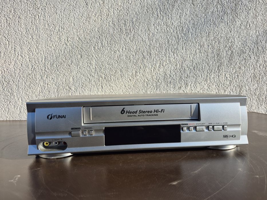 Vand video marca Funai model 31A-650 , made in P.R. C


- HQ

- AC/DC