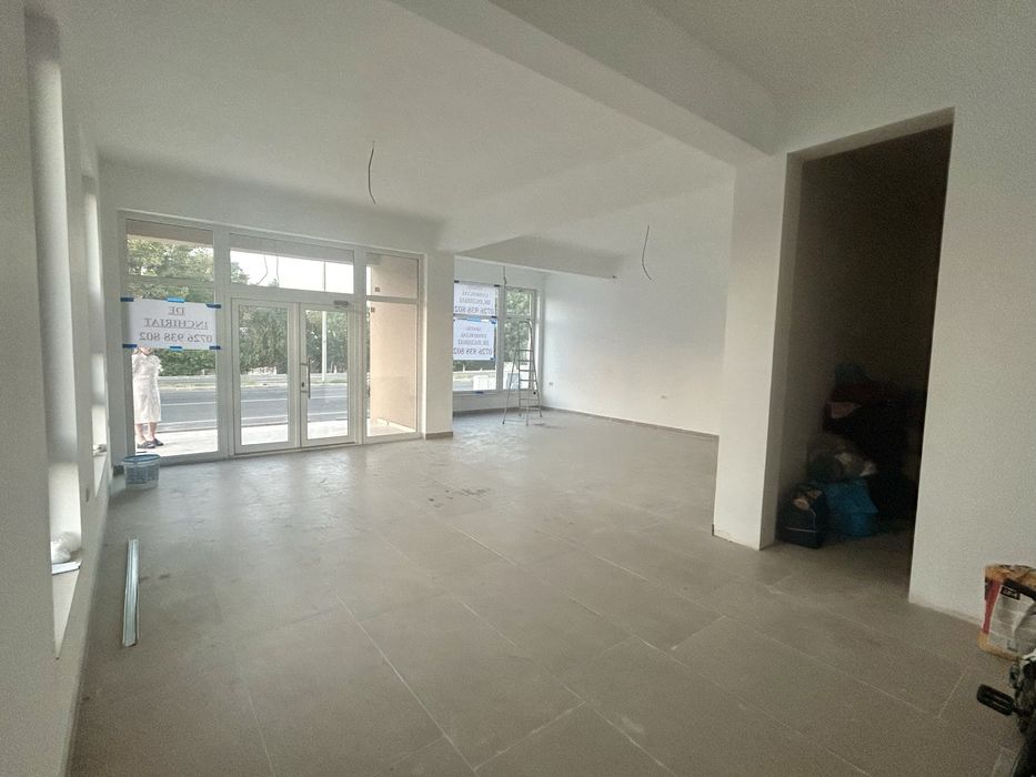 Spatiu De închiriat situat pe Prelungirea București