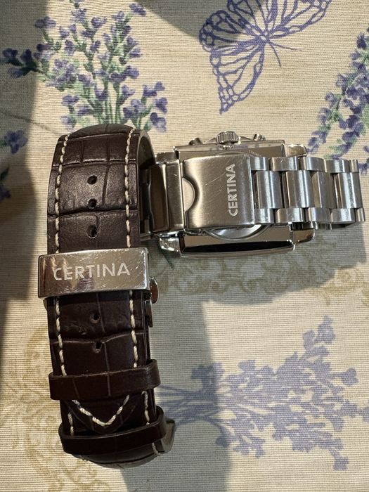 Продавам часовник Certina DS C 001514