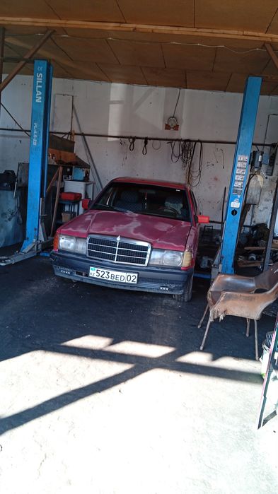 Мерседес бенз 190