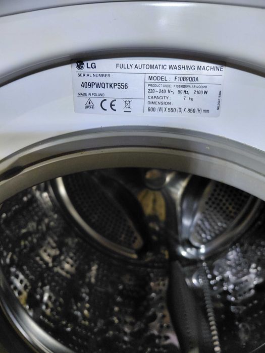 Vânzare mașină automată de spălat rufe marca LG cu încărcare frontală!