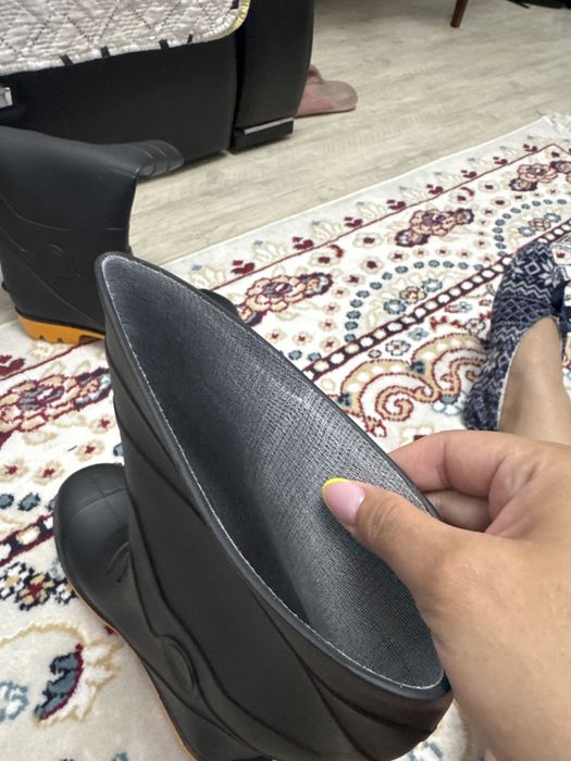 Продам спец.сапаги резиновые прочные