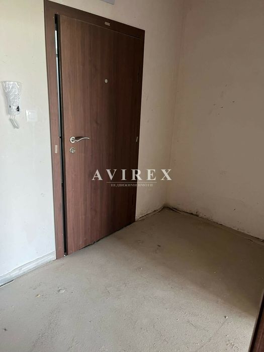 Двустаен апартамент в кв. Тракия, С АКТ 16