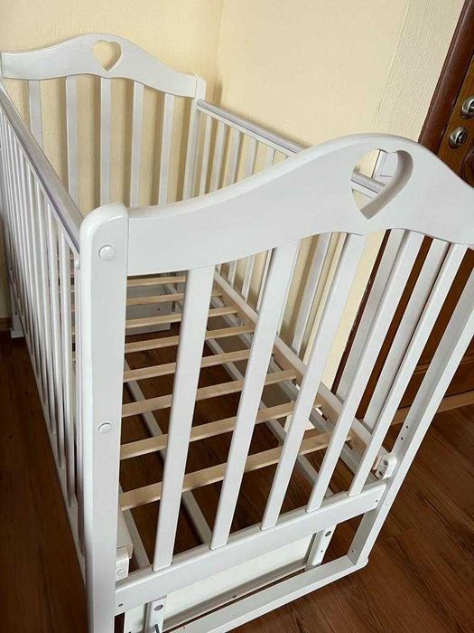 Детская кровать-манеж