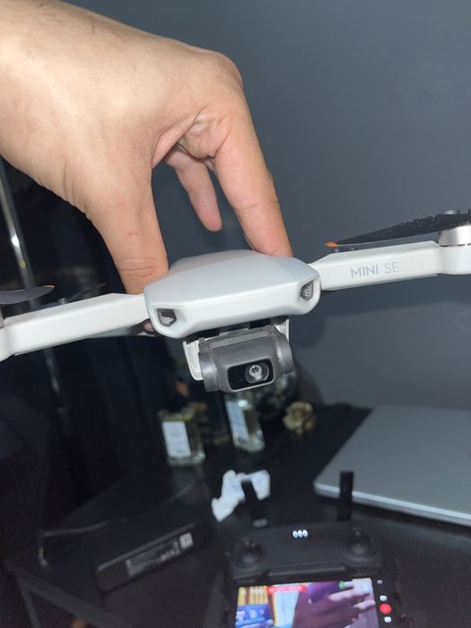 Drona dji mini SE