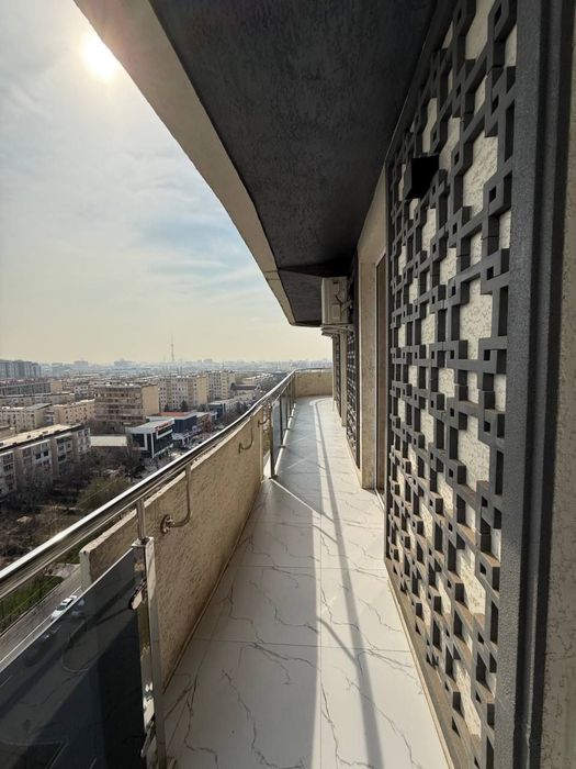 Срочно Квартира Новостройка Сотилади 3 хона Юнусабад-14 Сайрам