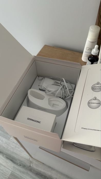 Аппарат для лица Dermasonic от Amway