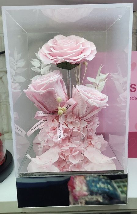 Подарок 8 марта колбе розе