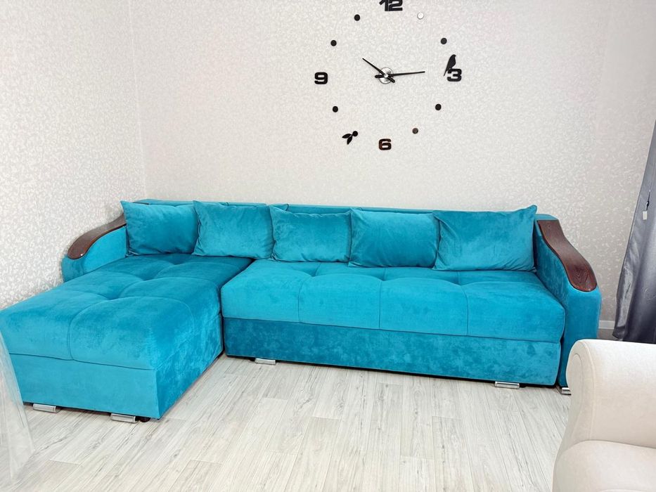 Угловой диван продается