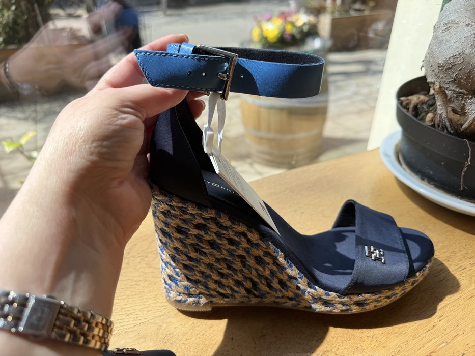 Сандали tommy  hilfiger