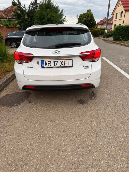 HYUNDAI i40 2012 — imagine 2