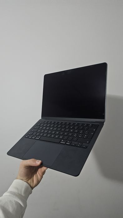 macbook air m3 13 inch
