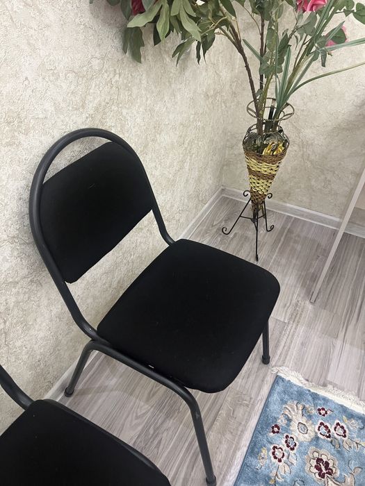 Продается офисные стулья