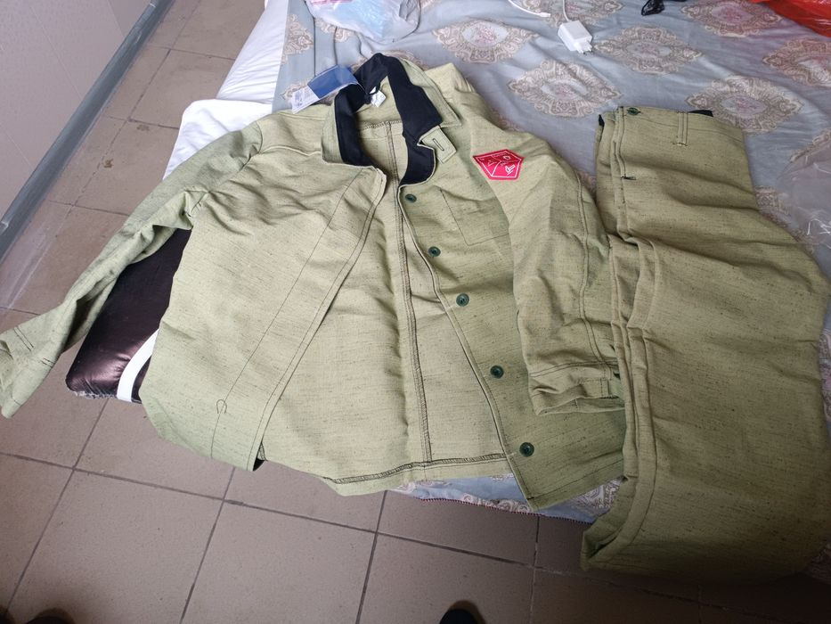 Продам сварочную робу и ботинки