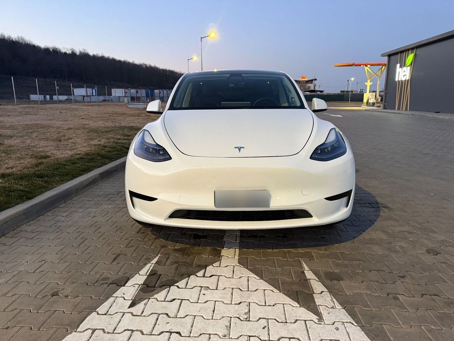 Tesla Model Y 2023, 84000km