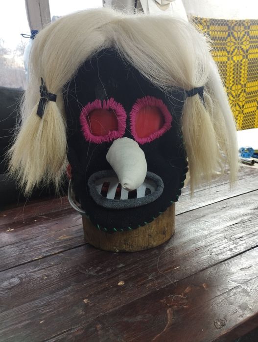 Măști tradiționale de băbuță