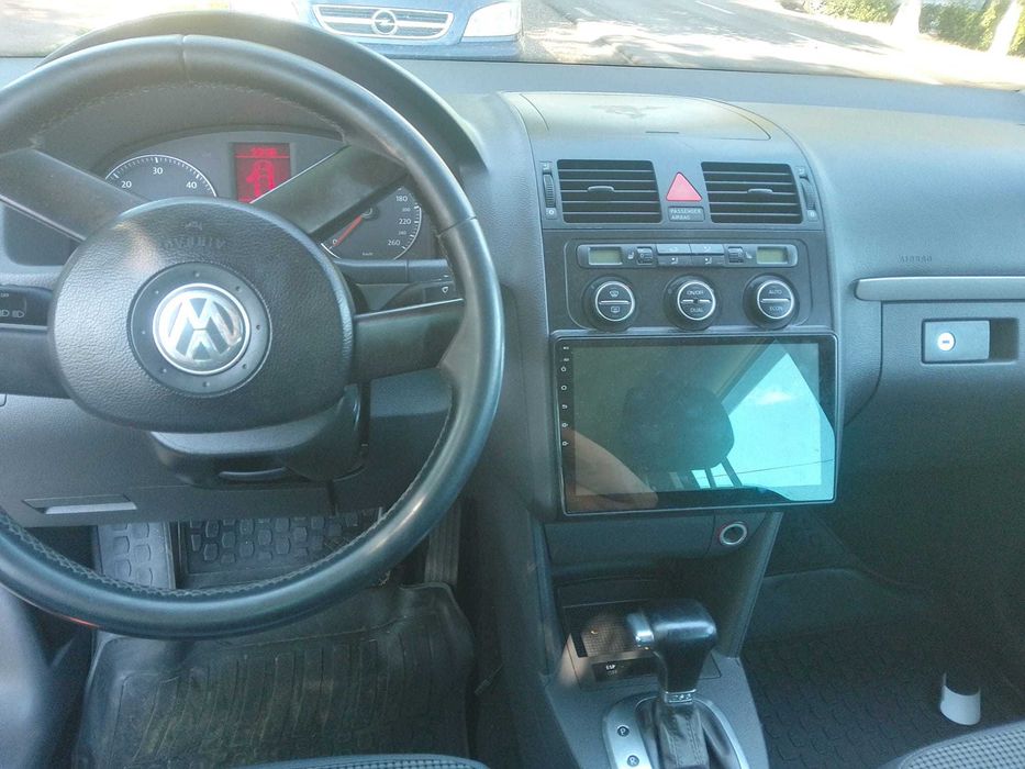 VOLKSWAGEN Touran 2006 — imagine 5