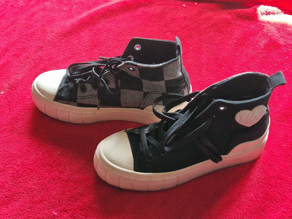 Adidași  / bascheți nr 36