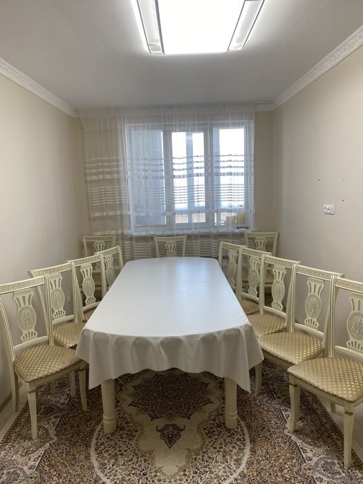 Продоются стулья