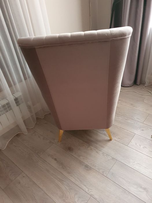 Продам 2 отличных  кресло