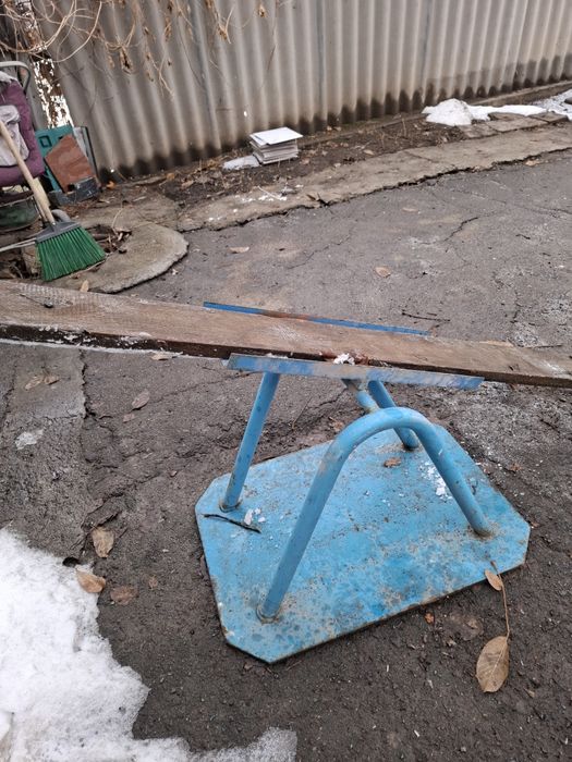 Качеля железная для детей