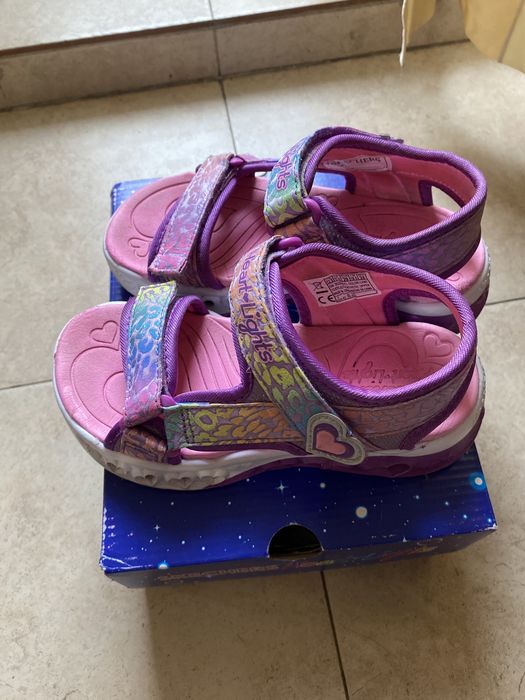 Сандали за момиче skechers