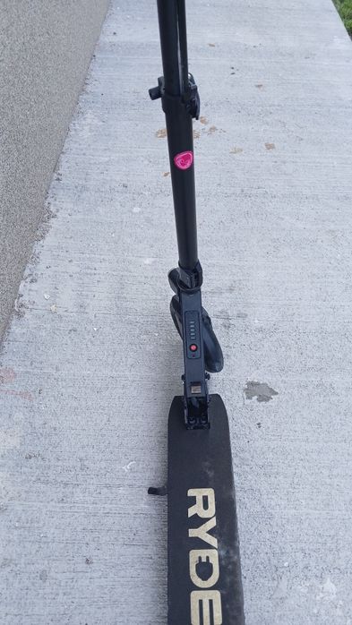Ryde 200 електрическа тротинетка