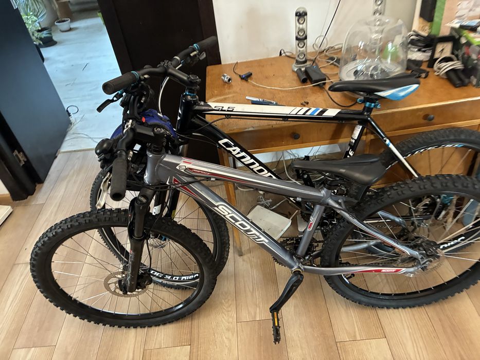 Vand doua bicivlete Cannodale si Scott