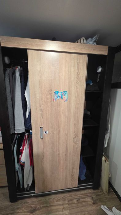 единично легло .