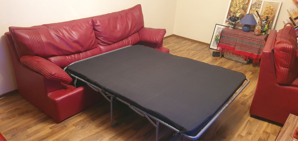 Canapea extensibilă + 2 fotolii, stare perfectă.