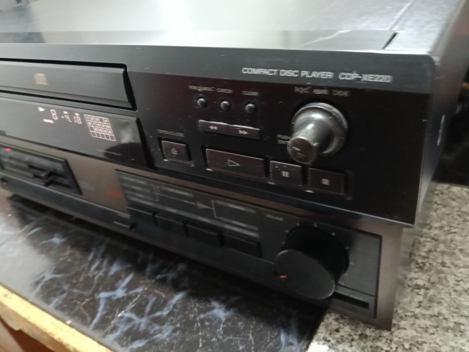 CD player deck Sony cdp -xe220