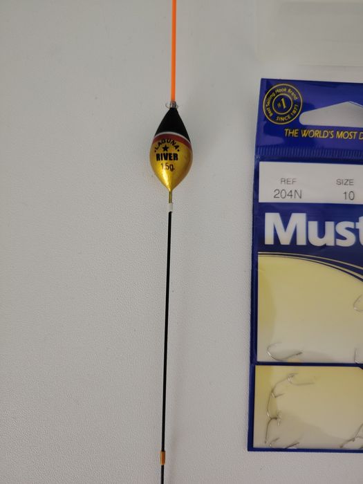 Продавам риболовни принадлежности