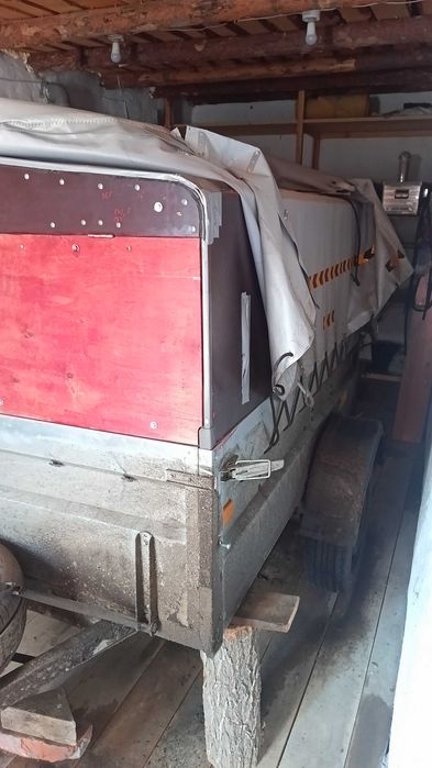 Легковой прицеп.