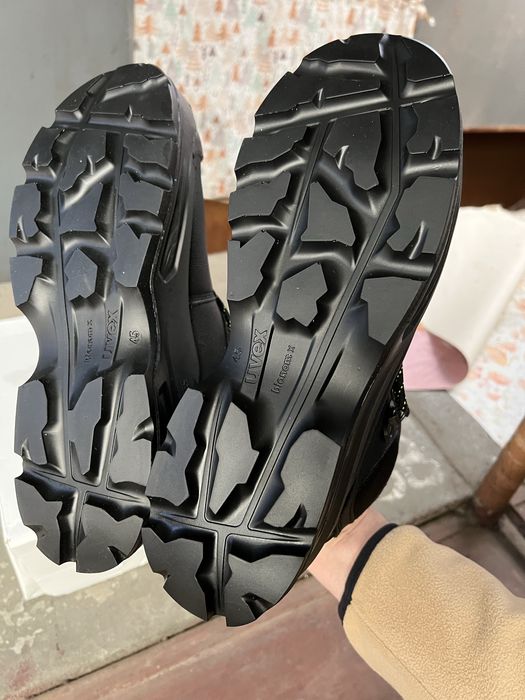 Vand bocanci protectie Uvex marimea 45