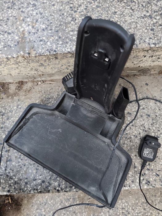 Crown cvc 233 вертикална прахусмокачка ,2в1